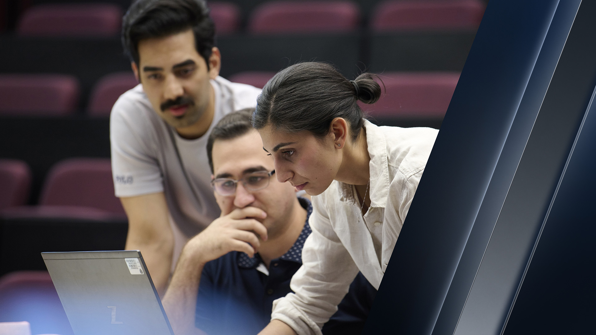 SBI Dark shift element 16 9 compressed